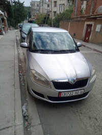 voitures-skoda-fabia-2010-djebahia-bouira-algerie