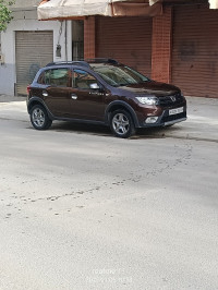 voitures-dacia-sandero-2018-stepway-restylee-taher-jijel-algerie