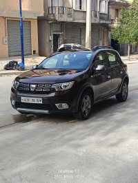 voitures-dacia-sandero-2018-stepway-restylee-taher-jijel-algerie