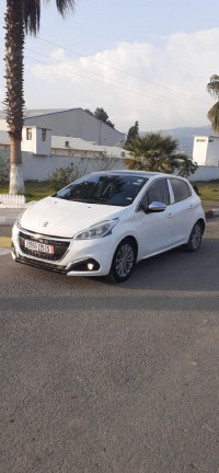 voitures-peugeot-208-2015-allure-facelift-tizi-ouzou-algerie