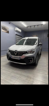 voitures-renault-kangoo-2024-tlemcen-algerie