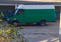 fourgon-كلاسيك-3510-iveco-1999-blida-algerie