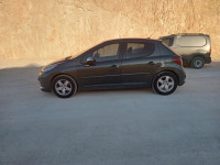 voitures-peugeot-207-2009-biskra-algerie