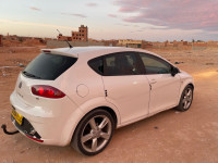 moyenne-berline-seat-leon-2011-el-guerrara-ghardaia-algerie