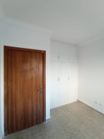 appartement-location-f4-alger-mahelma-algerie