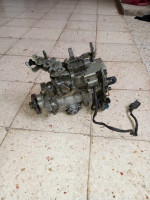 pieces-moto-pompe-injection-saxo-15-bosch-probleme-daccelerateur-baraki-alger-algerie