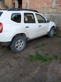 voitures-dacia-duster-2018-tigzirt-tizi-ouzou-algerie