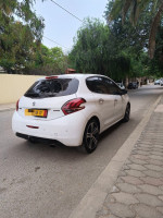 citadine-peugeot-208-2018-gt-line-gdyel-oran-algerie