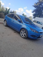 voitures-ford-focus-5-portes-2009-issers-boumerdes-algerie