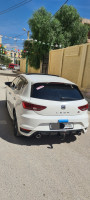 moyenne-berline-seat-leon-2015-fr15-batna-algerie