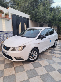 voitures-seat-ibiza-2012-fully-annaba-algerie