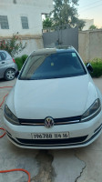 moyenne-berline-volkswagen-golf-7-2014-cup-les-eucalyptus-alger-algerie