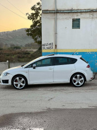 voitures-seat-leon-2012-fr-skikda-algerie