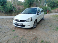 voitures-renault-clio-campus-2013-setif-algerie