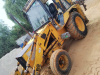 engin-jcb-1986-chlef-algerie