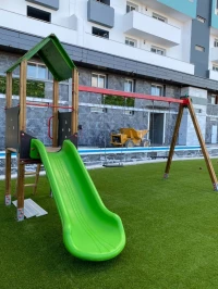 TOBOGGAN AVEC BALANÇOIRE air de jeu