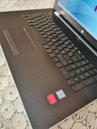 HP NOTEBOOK 17 I7 7ÈME 8GB 1TR AMD RADEON 520
