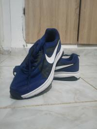 أحذية-رياضية-nike-downshifter-youth-39-أصلي-100-حالة-910-وهران-بئر-الجير-الجزائر