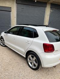 voitures-volkswagen-polo-2013-life-bouzeghaia-chlef-algerie