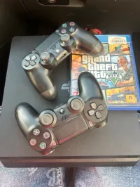 Ps4 slim 