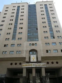 OMRA DU 08 AVRIL       عمرة 08 افريل  فندق فجر البديع2 350م  