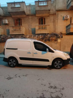 utilitaire-peugeot-partner-2013-setif-algerie