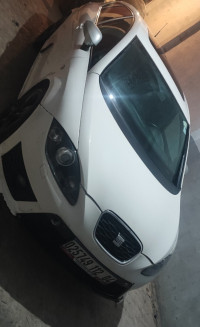 voitures-seat-leon-2012-fr-oum-el-bouaghi-algerie