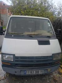 عربة-نقل-renault-trafic-2000-تيزي-وزو-الجزائر