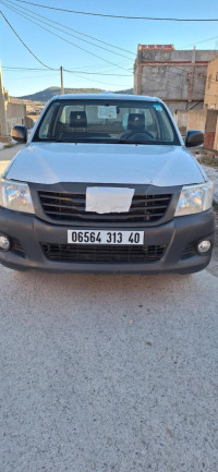 voitures-toyota-hilux-2013-khenchela-algerie