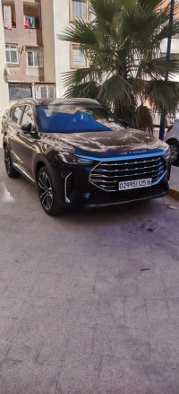 سيارات-jetour-x70-plus-2025-luxury-edition-7-places-باب-الزوار-الجزائر