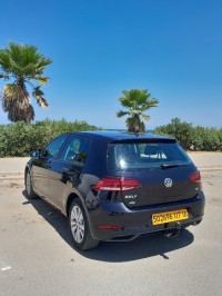 سيارات-volkswagen-golf-7-2017-شلالة-العذاورة-المدية-الجزائر