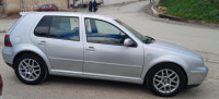 voitures-volkswagen-golf-4-2002-blida-algerie