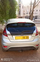 voitures-ford-fiesta-2013-titanium-saida-algerie