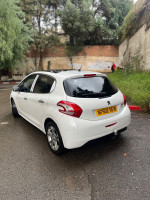 voitures-peugeot-208-2015-allure-douera-alger-algerie