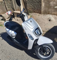 motos-et-scooters-estate-x-cuxi-2024-ain-benian-alger-algerie