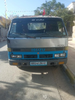 camion-isuzu-1986-bouzeghaia-chlef-algerie