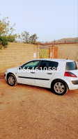 moyenne-berline-renault-megane-2-2003-lakhdaria-bouira-algerie