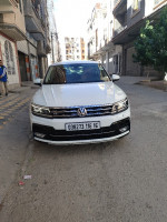 voitures-volkswagen-tiguan-2016-bordj-bou-arreridj-algerie