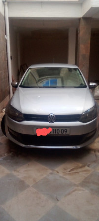 voitures-volkswagen-polo-2010-style-el-affroun-blida-algerie