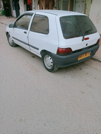 voitures-renault-clio-1-1997-achaacha-mostaganem-algerie