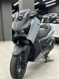 YAMAHA XMAX TECH MAX 2025