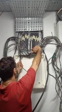 Équipe d'Électriciens Experts
