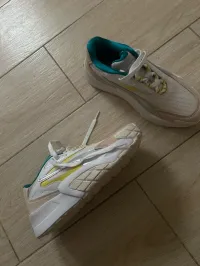 Sneakers puma neuve jamais portée 