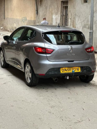 voitures-renault-clio-4-2013-dynamique-les-eucalyptus-alger-algerie