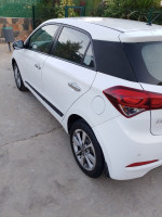 voitures-hyundai-i20-2018-extreme-les-eucalyptus-alger-algerie