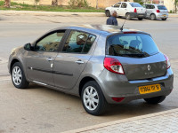 voitures-renault-clio-3-2011-zeralda-alger-algerie