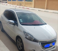 voitures-peugeot-208-2015-allure-ksar-chellala-tiaret-algerie