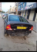 voitures-ford-focus-4-portes-2004-dar-el-beida-alger-algerie