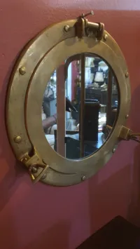 Ancien hublot ouvrant de bateau ( marin )en laiton, miroir 