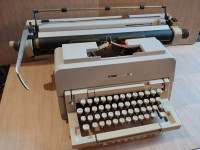 antiquites-collections-dactylo-machine-a-ecrire-olivetti-tama-98-en-arabe-staoueli-alger-algerie